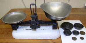 Vintage Avery Weighing Scales For Sale in Ashby De La Zouch