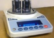 Weighing scales calibration