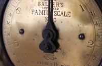 Salters weighing scales